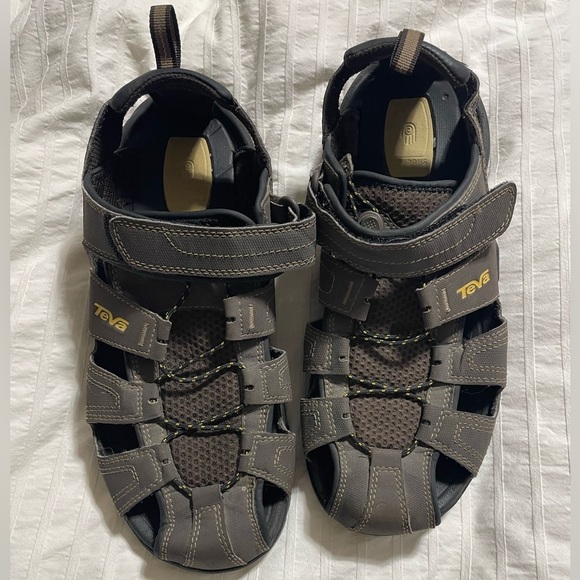 Teva Forebay Brown Fisherman Sport Sandals S/N 1001116 Men's Size 10 - Picture 1 of 4